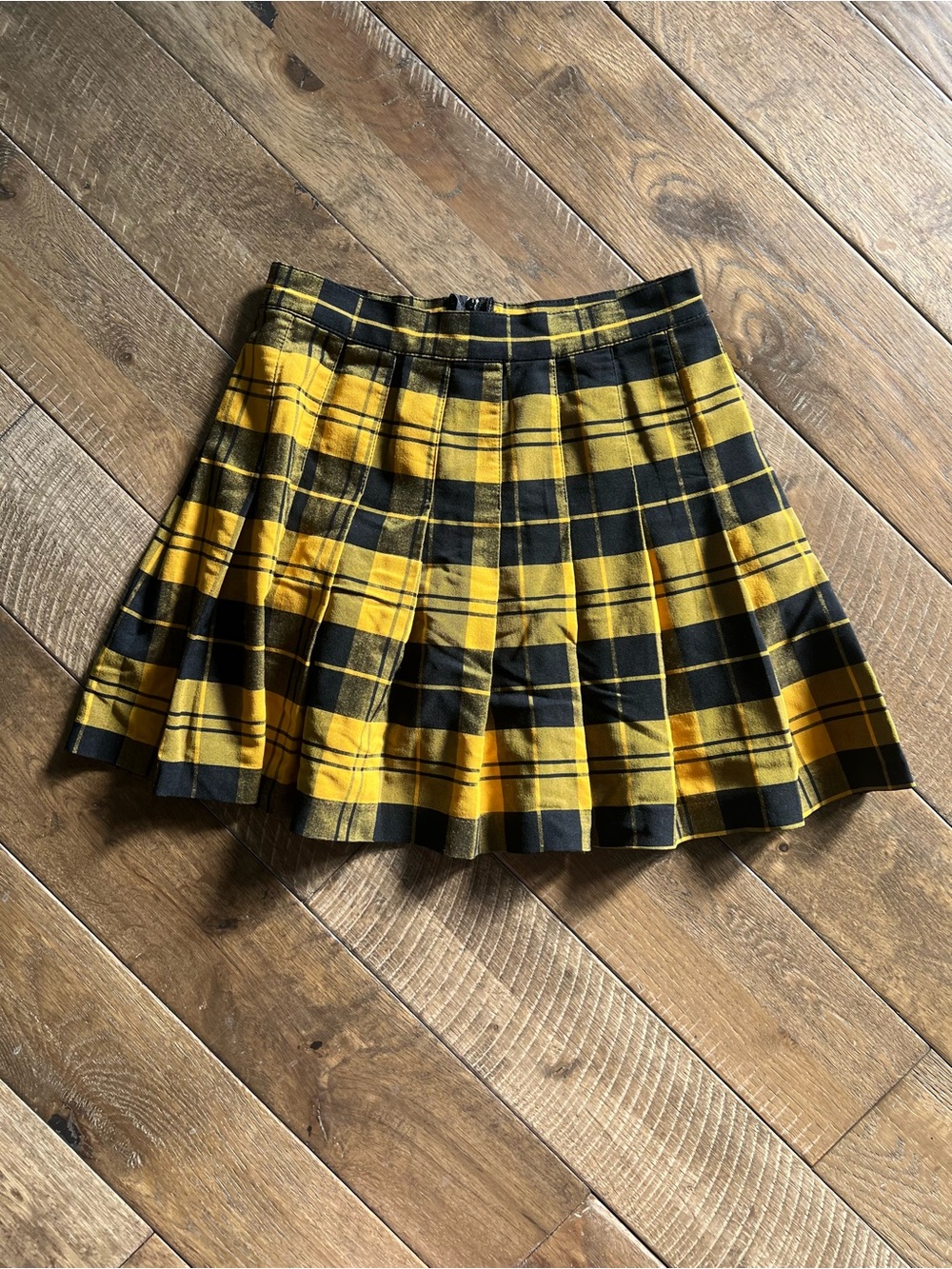 Love Tree Yellow and Black Plaid Pleated Mini Skirt
